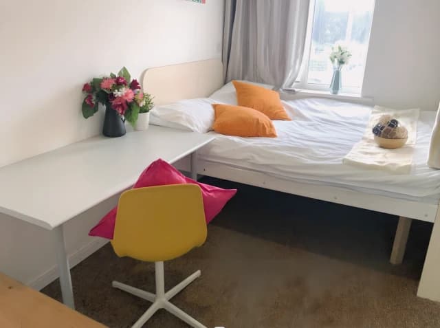 R7 double ensuite