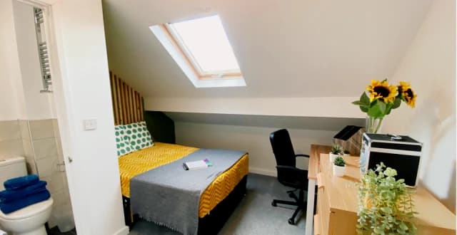 5 Bedroom