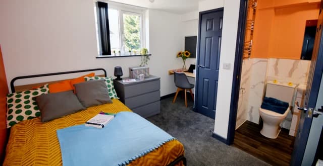 5 Bedroom