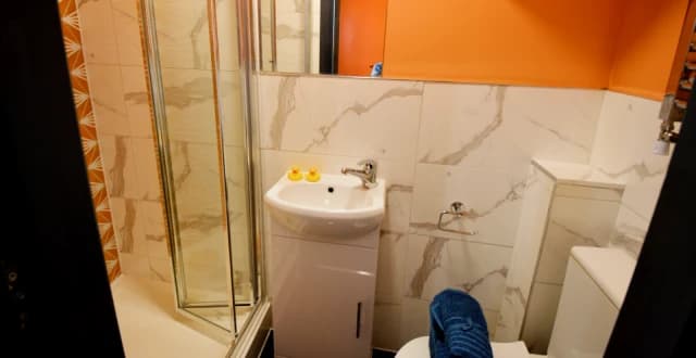 5 Bedroom