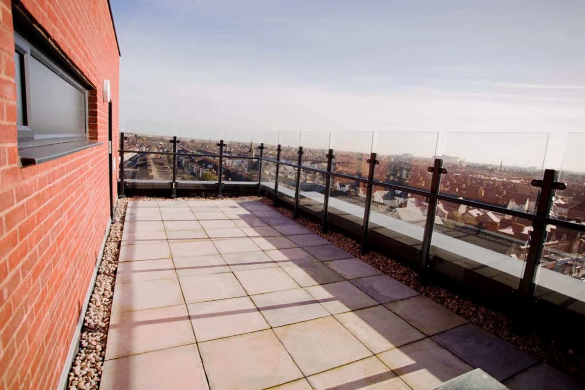 Outdoor Features