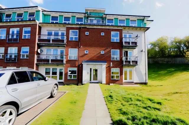 Strathblane Gardens, Anniesland G13 1BX