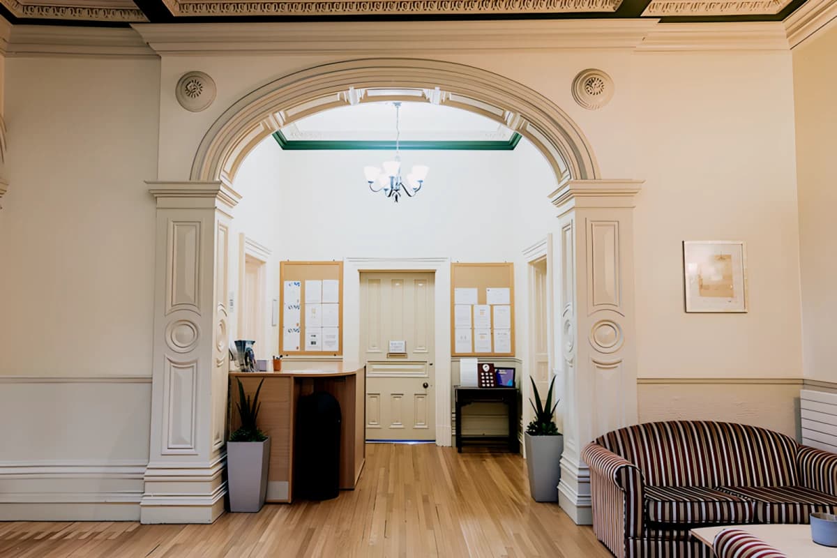 Uit Oxley Residence Leeds image