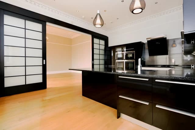 3Bedrooms, 2Bathrooms