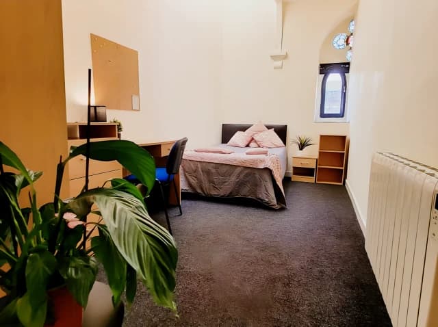 7 Bedroom 7 bathroom
