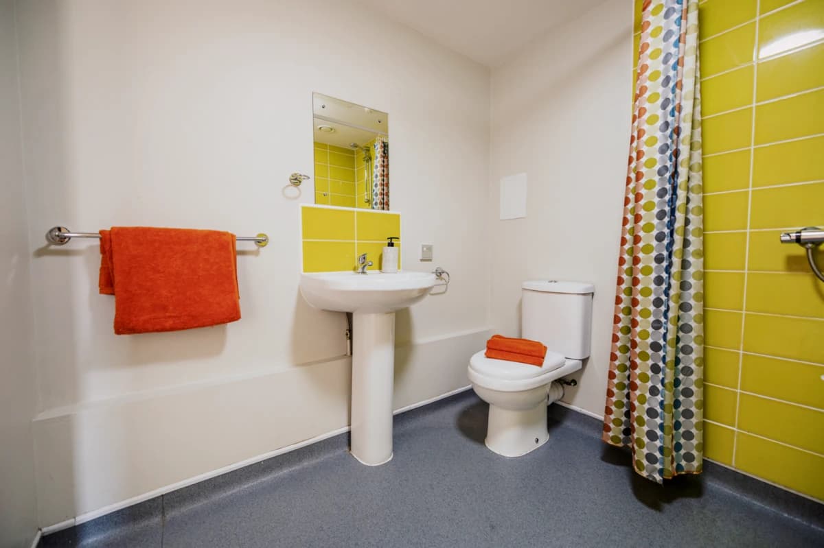 Stanley Court image