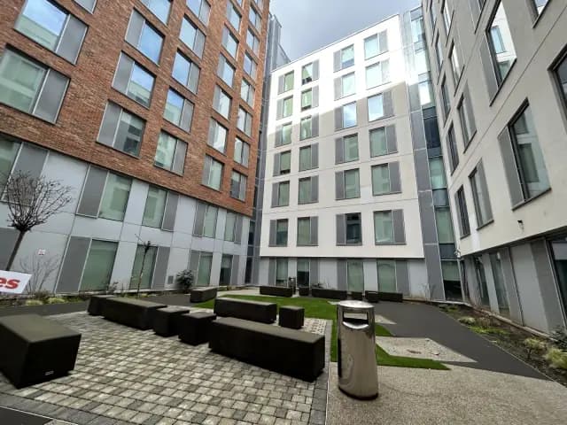 iQ City image