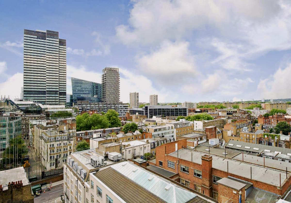 iQ Bloomsbury image 3