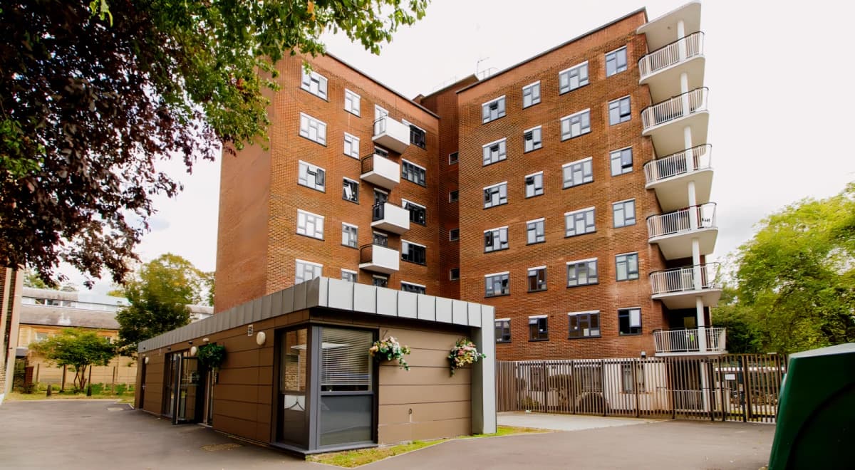 Surrey Quays Landale House image 2