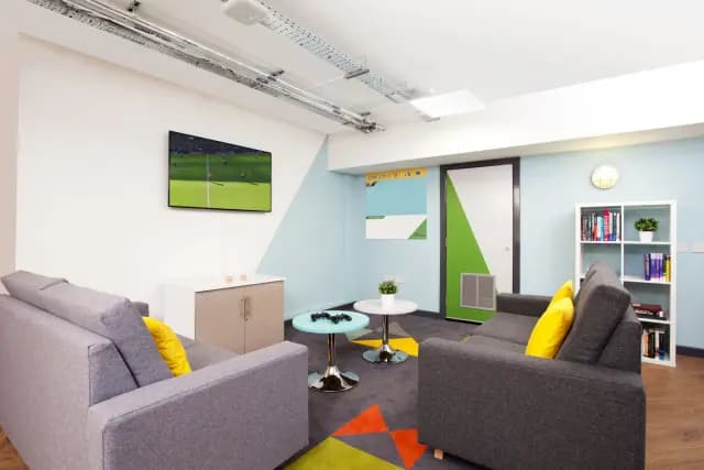 Student Living Heights image