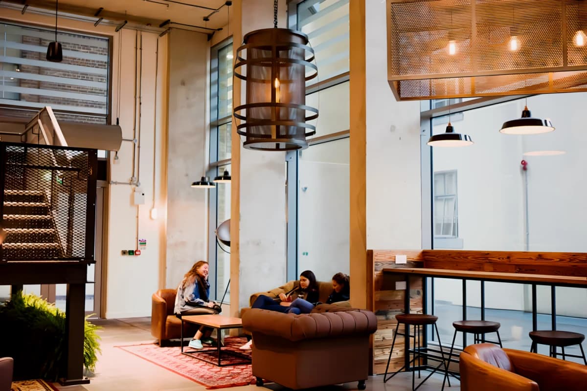 Gob Aldgate Residence image