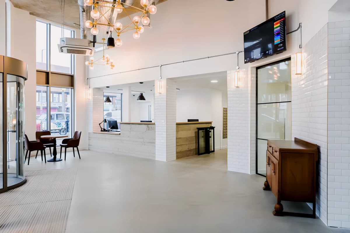 Gob White City Residence image