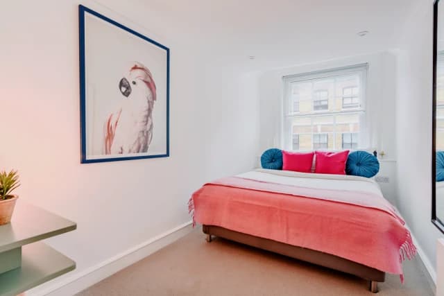 SL-Flat 3, Greek Street image