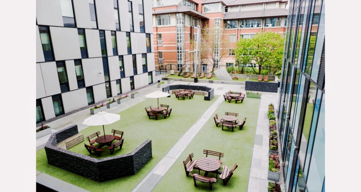 Outdoor Features