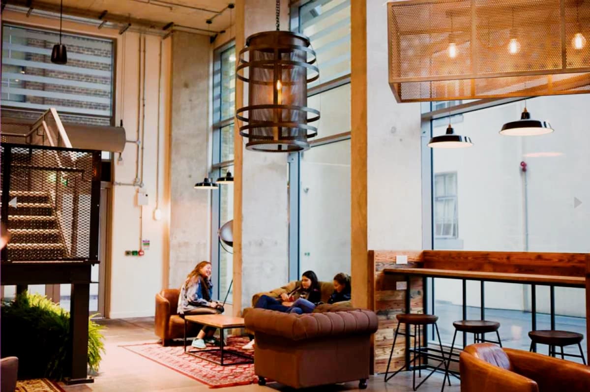 Lit Aldgate Residence image