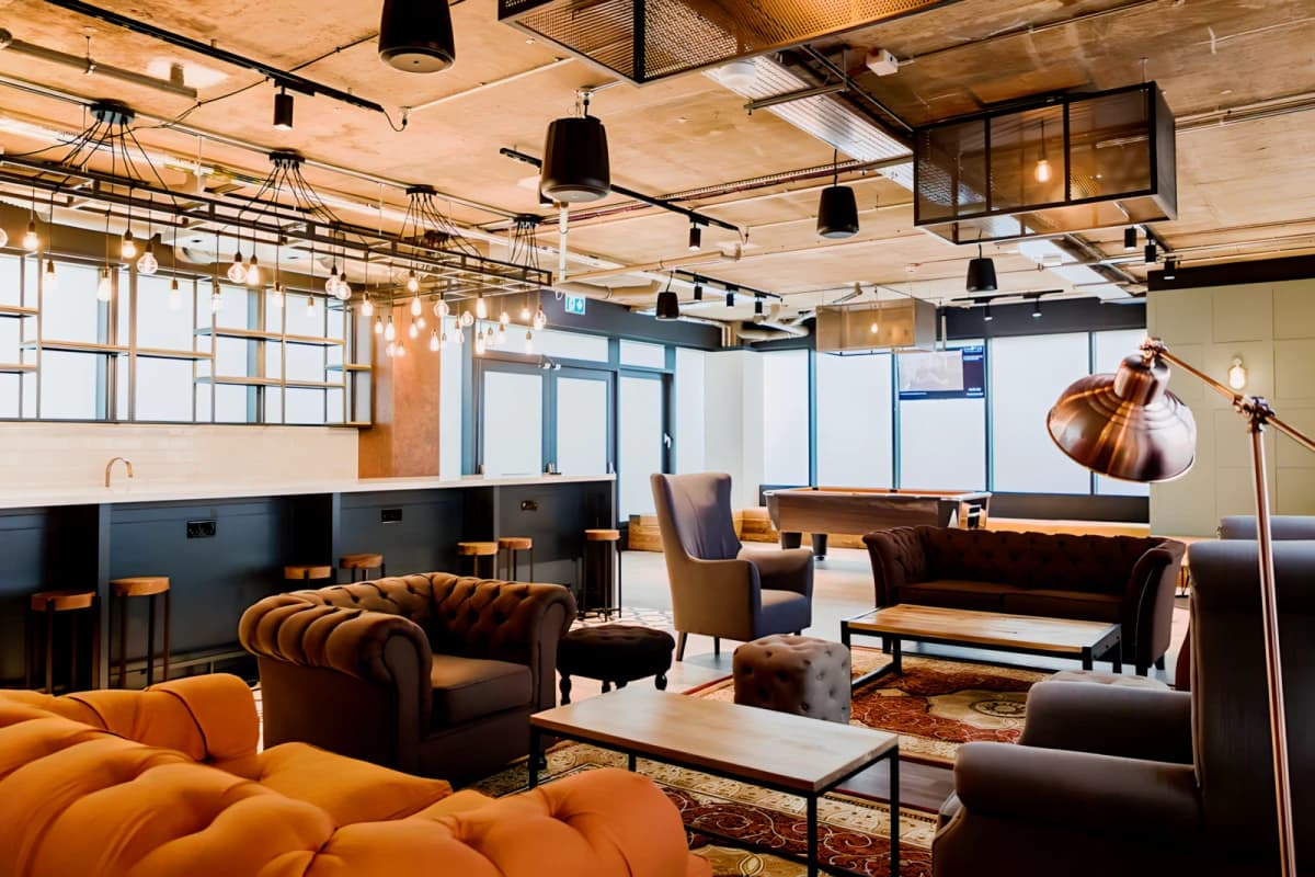 Lit Aldgate Residence image