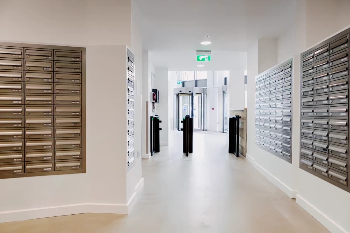 Lit White City Residence image