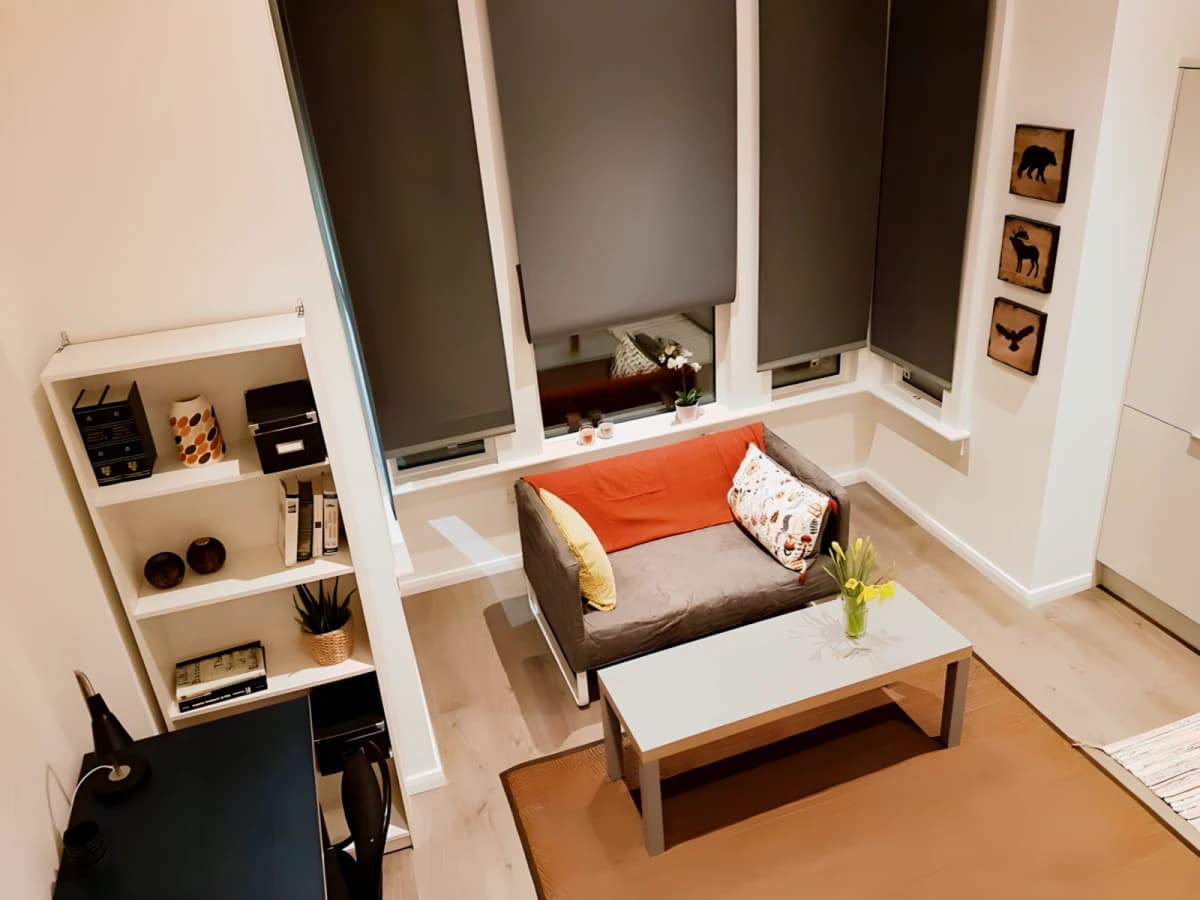 Lit Finsbury House image