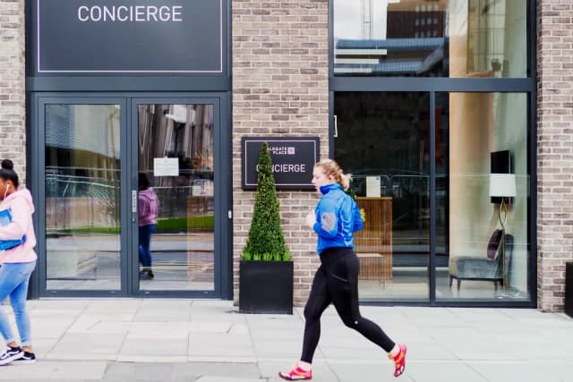 Aldgate Place image 3