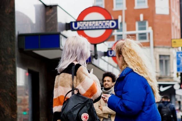 Aldgate Place image 5