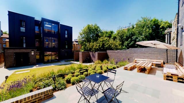 Outdoor Features