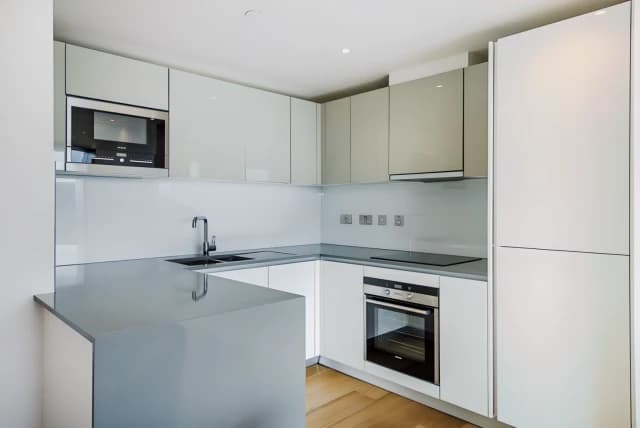 Regents Wharf image