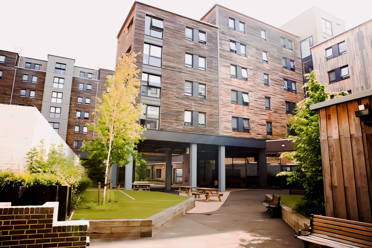 Outdoor Features