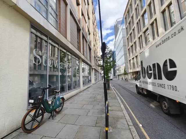 Moorgate Apartments image 3