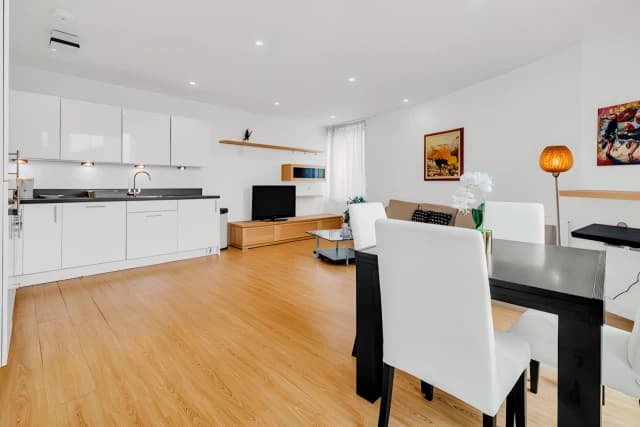 Mornington Crescent Serviced Apartments image 4