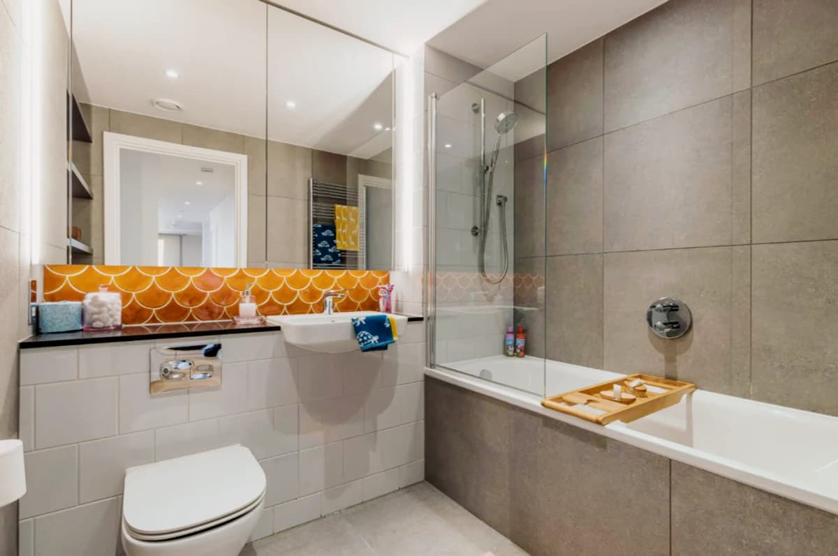 Repton Gardens image