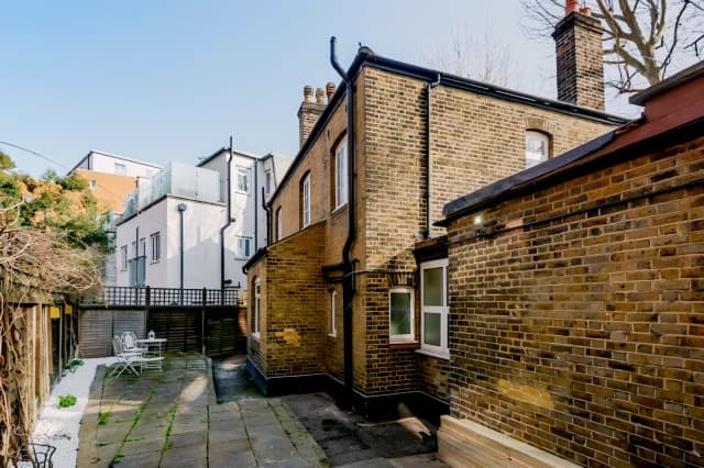 Deptford Serviced Apartments image 2