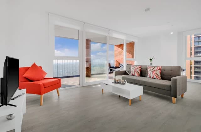 Brent Cross Serviced Apartments image 3
