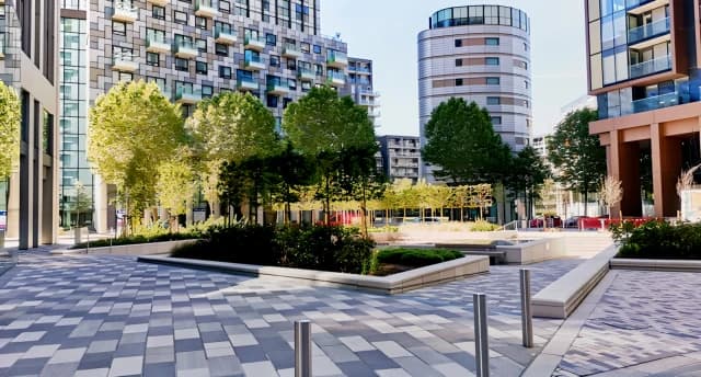 Canary Wharf South Quay image 2