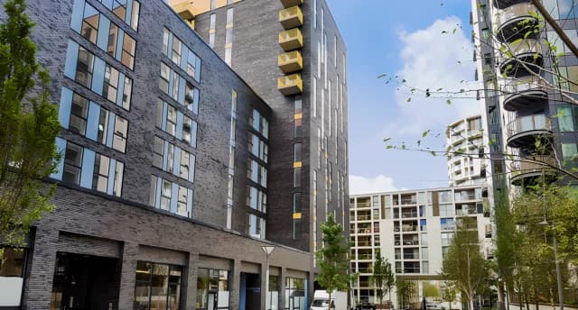 Canary Wharf Millharbour Apartments