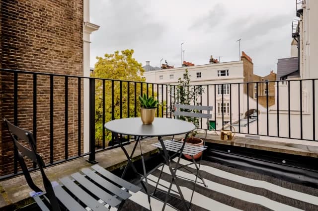 Outdoor Features