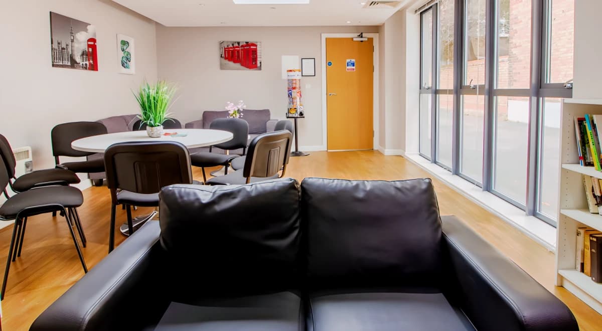 Lit Landale House image