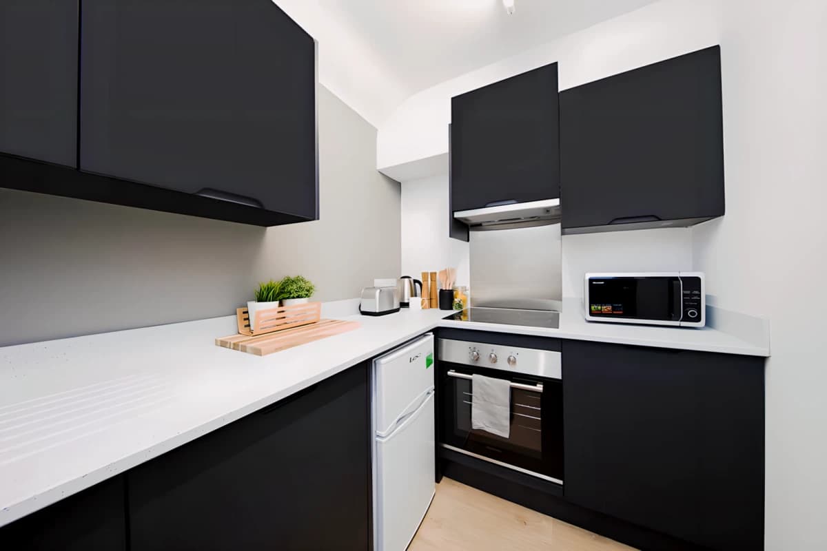 Gob Piccadilly Court