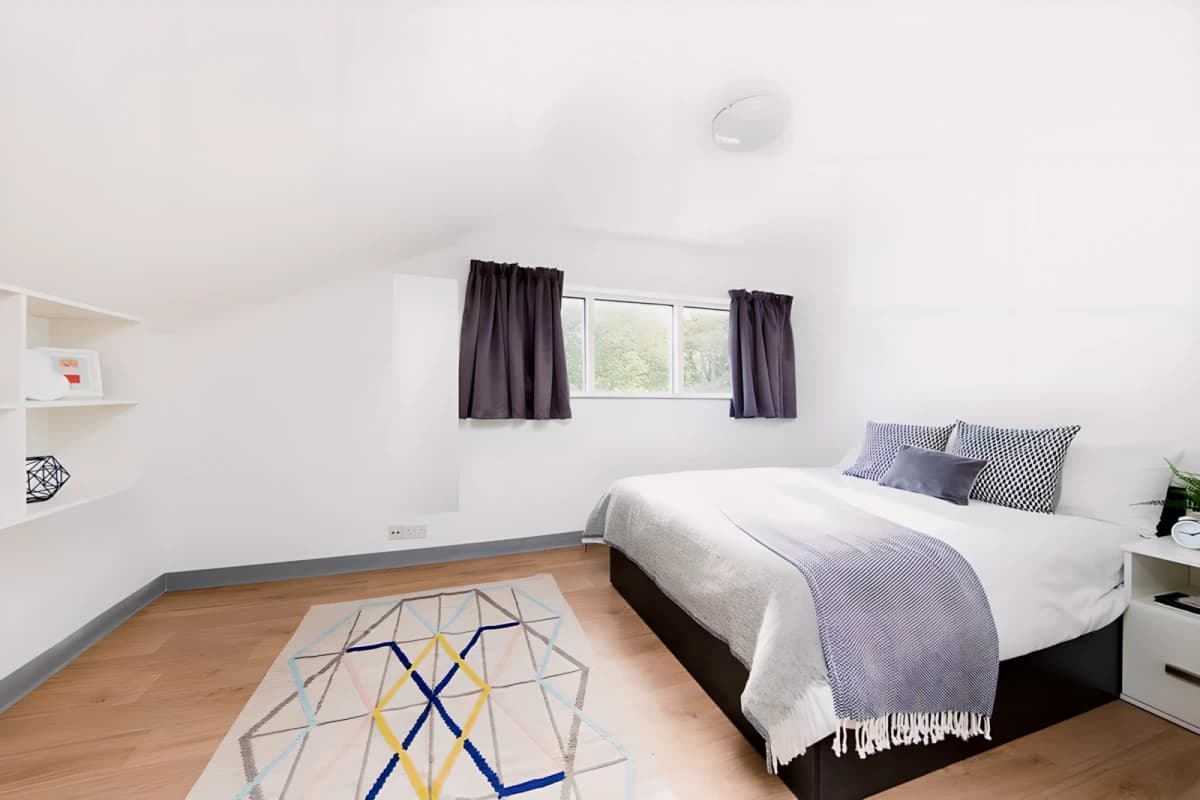 Gob Piccadilly Court image 4