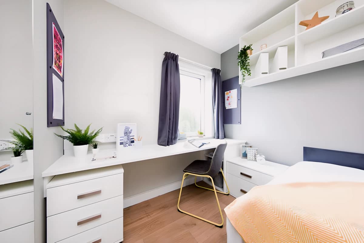 Gob Piccadilly Court image