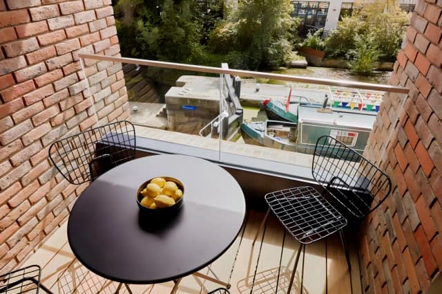 Outdoor Features