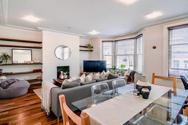 SL-West Hampstead Apartments