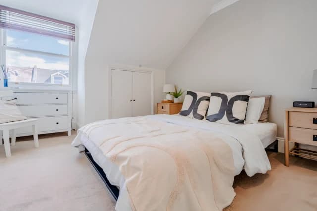 SL-West Hampstead Apartments image 4