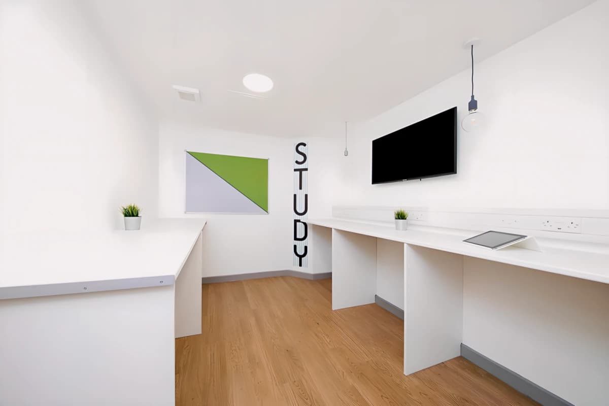 Gob East Central House image