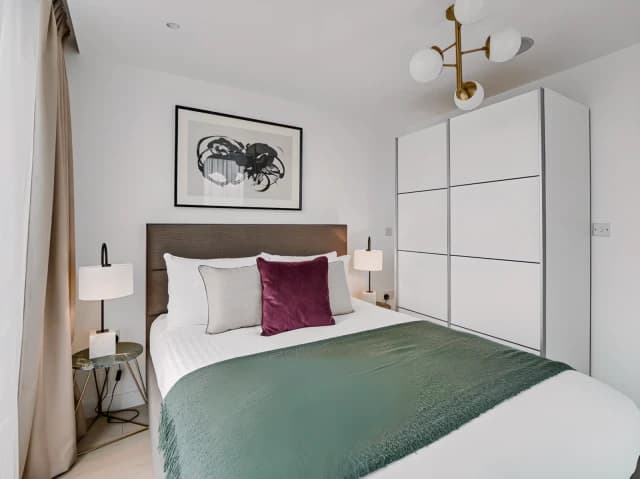 SL-Southwark Suites image 5