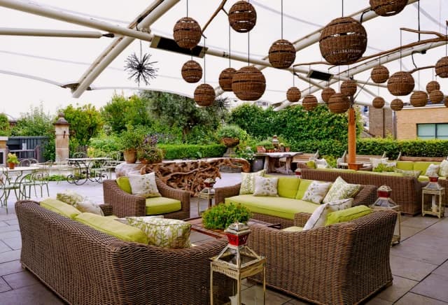 Outdoor Features