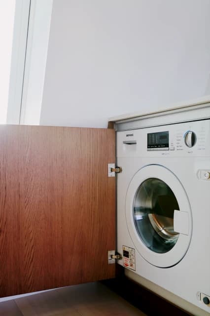 Kensington Town House image 3