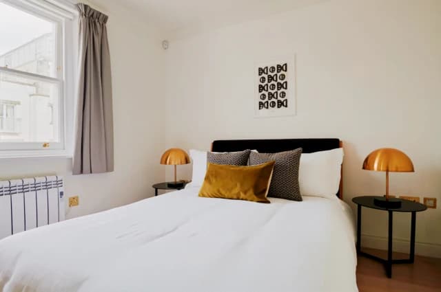 Kensington Town House image 4
