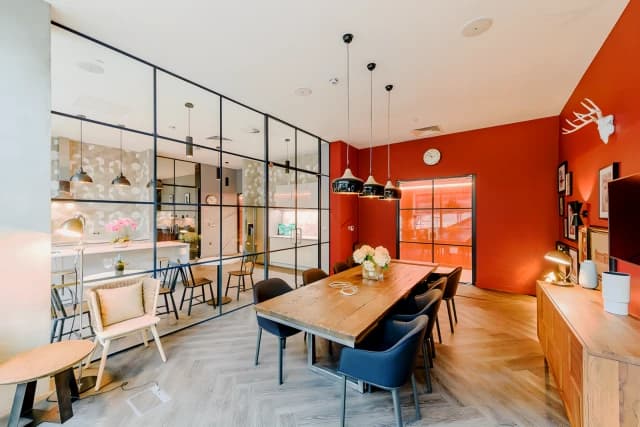 Wembley Landsby Building & Wembley Deluxe Apartments image