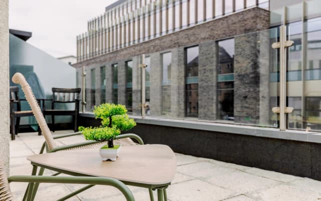 Outdoor Features