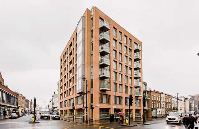 Vauxhall Bridge Road, SW1V